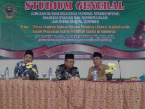 Studium General dengan Tema “Peran Strategis Jurusan Hukum Keluarga (Akhwal Syakhsiyyah) dalam Penguatan Sistem Peradilan Agama di Indonesia”